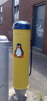 linux_pole.jpg